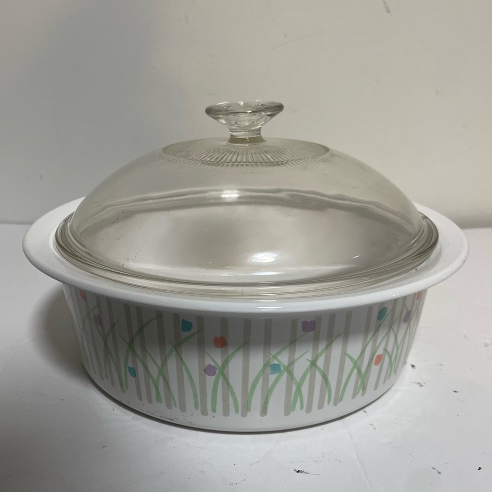 Corning Ware Classic Elegance “Jardin” Round Casserole Dish with Lid – 2.5L
